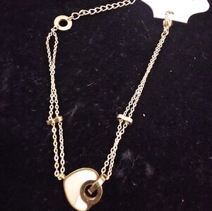 Elegant Gold Chain Bracelet